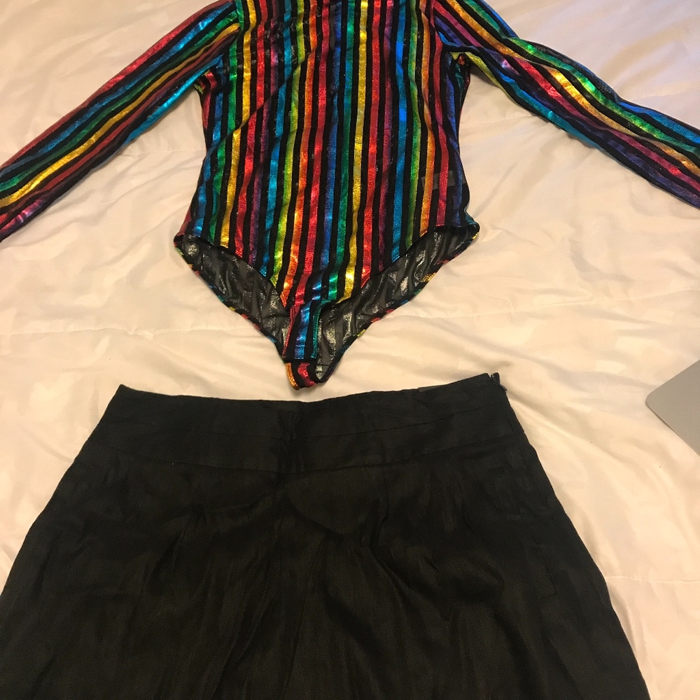 LG /Bodysuit W/ Shorts 14P